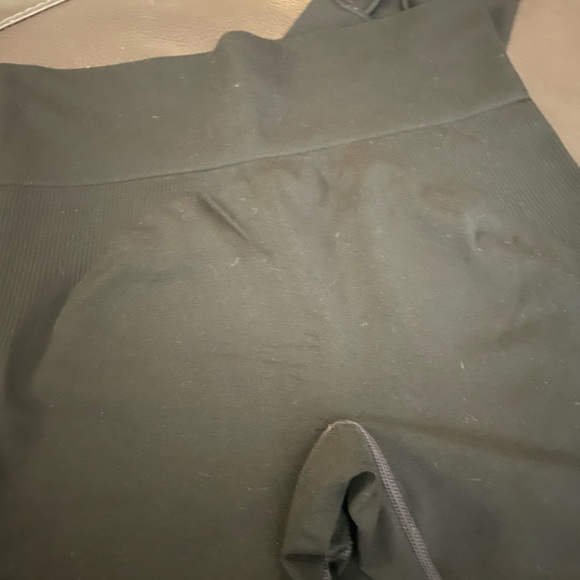 PINK Victoria's Secret Ultimate Black Leggings - Picture 4 of 4